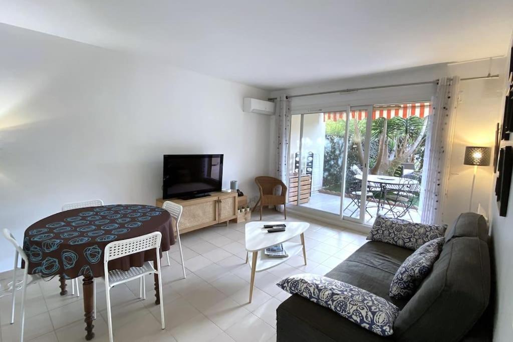 Rabiac - Charming 1 Bedroom With Private Garden Αντίμπ Εξωτερικό φωτογραφία